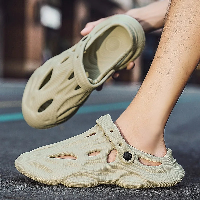 Comwarm Men's Summer Slippers Fashion Outdoor Lightweight Beach Sandals New Soft Sole Breathable Slides Casual House Flip Flops