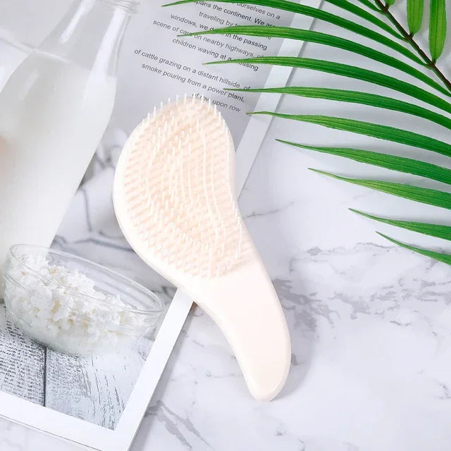 1PC Magic Handle Comb Detangling Hair Brush 9 Bright Colors Shower Massage Hairbrush Hairdressing Combs Salon Hair Styling Tools