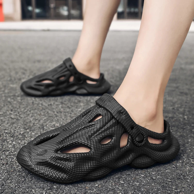 Comwarm Men's Summer Slippers Fashion Outdoor Lightweight Beach Sandals New Soft Sole Breathable Slides Casual House Flip Flops